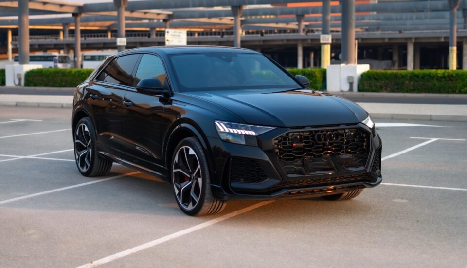 Audi RSQ8