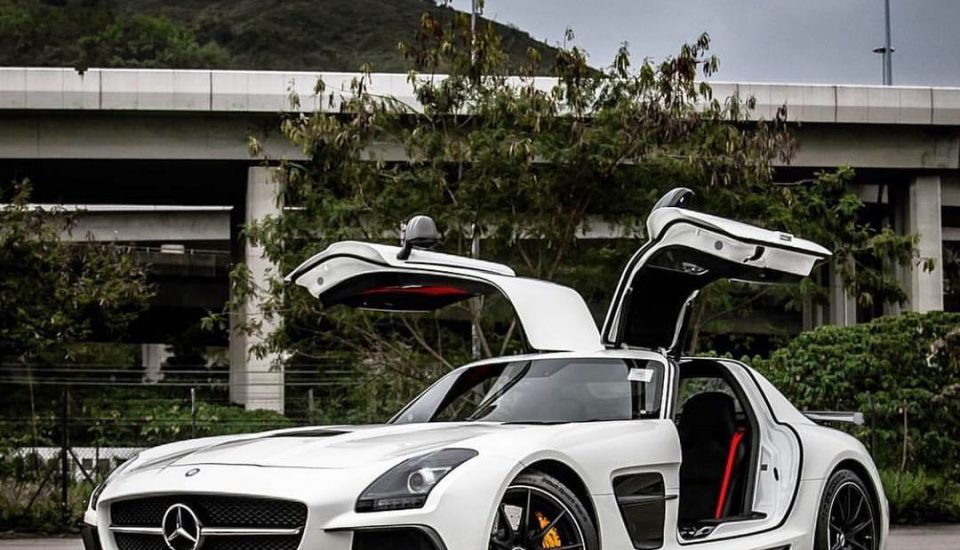 Mercedes AMG SLS