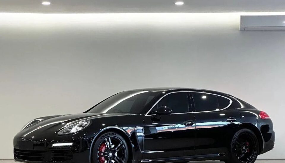 Porsche Panamera S