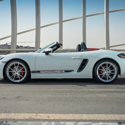 Porsche 718 Boxster White