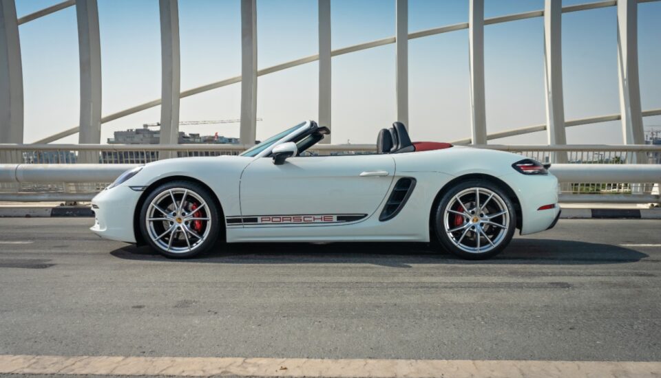Porsche 718 Boxster White