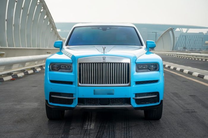 Rolls Royce Cullinan Blue