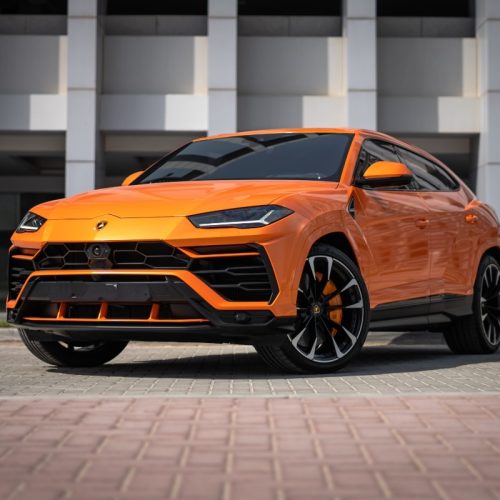 Lamborghini Urus Orange