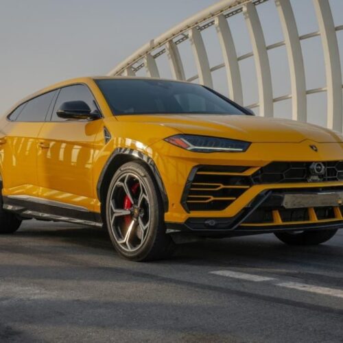 Lamborghini Urus Yellow