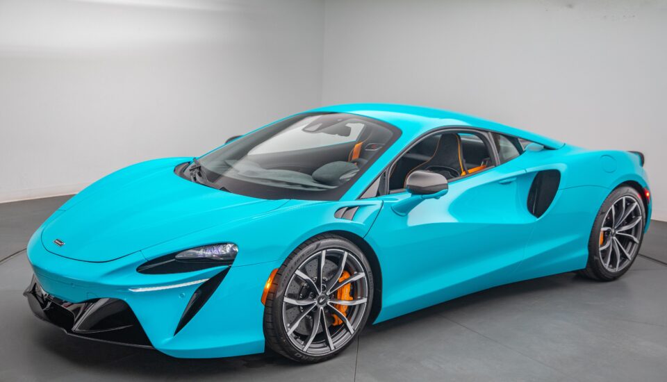 McLaren Artura Blu Cepheus