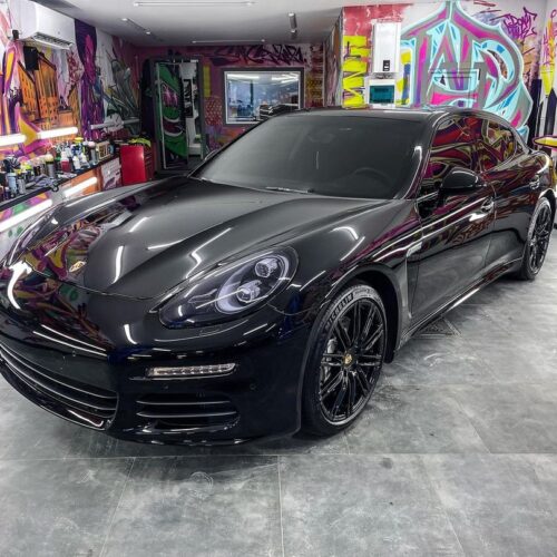 Porsche Panamera 4s Black